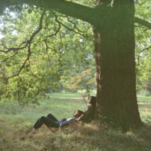 Screenshot_2021-04-13-JOHN-YOKO-PLASTIC-ONO-BAND-definitive-new-book-about-their-Plastic-Ono-Band-albums-e1618367747274-1.png